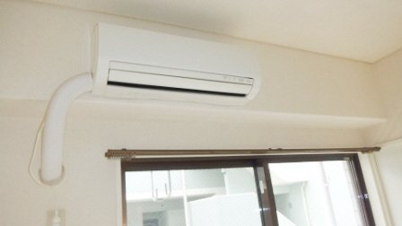 プラーティット本中山の設備|エアコン一基付いています