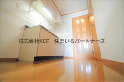 【キッチン】 | エトワール・チサB棟 | コンパクトなキッチンで掃除もラクラク