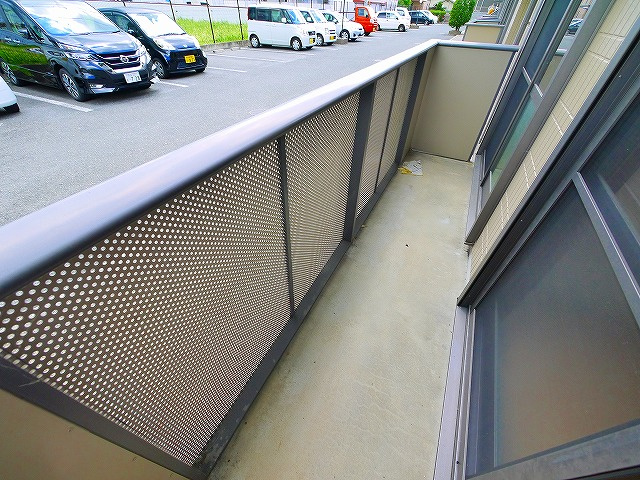 メゾンヴェール　Ａのバルコニー|バルコニー付きです