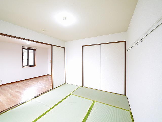 メゾンヴェール　Ａの和室|落ち着いた雰囲気の和室付きです