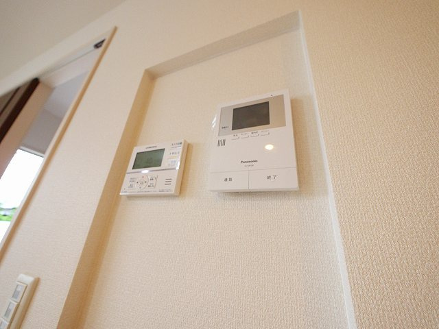 グランツコート三笠A棟のセキュリティ|モニターインターホンです