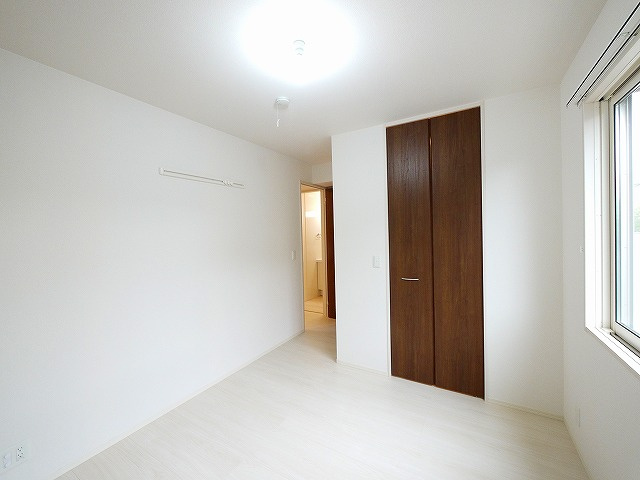 グランツコート三笠A棟の洋室|ゆったりした子供部屋です