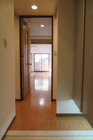 コンソラーレ日本橋の玄関