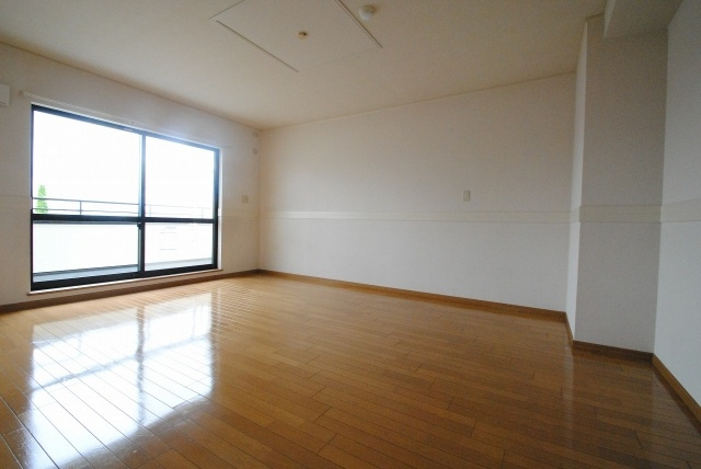 ディアコートAの居間・リビング|同タイプ　類似写真