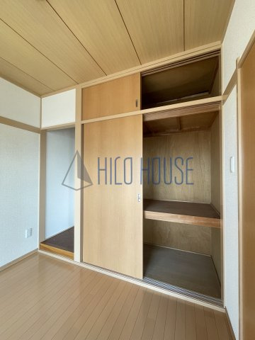 ハイツ南の収納