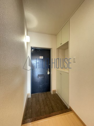 ハイツ南の玄関