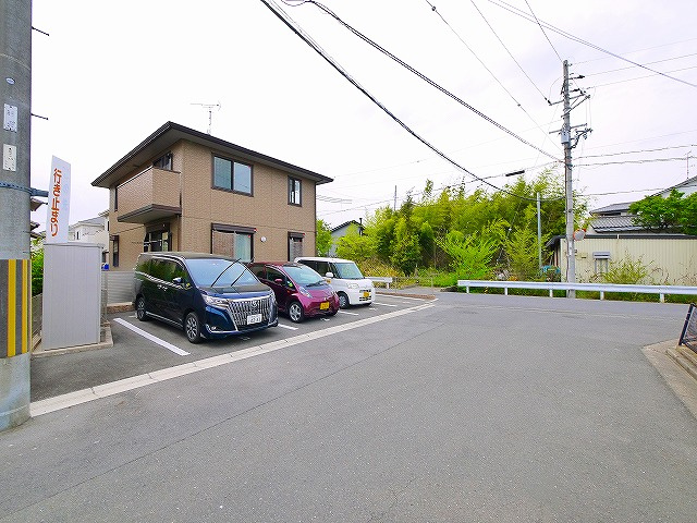 Bonheur（ボナール）の駐車場|駐車場完備です