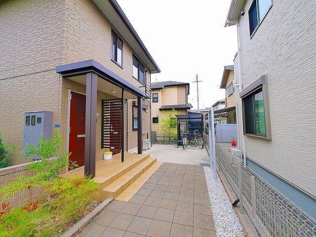 Bonheur（ボナール）の周辺