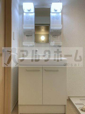 メゾンイーストの独立洗面台