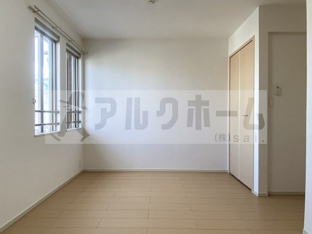 メゾンイーストの洋室