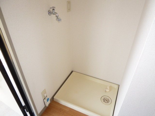 コーポジュネスＡのその他|洗濯機置き場