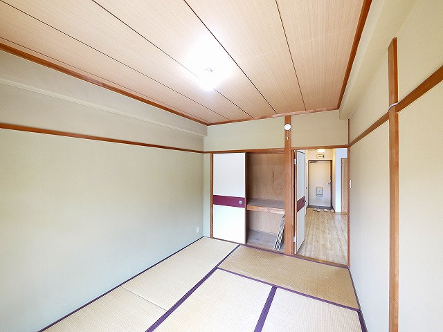 マンション芝の和室