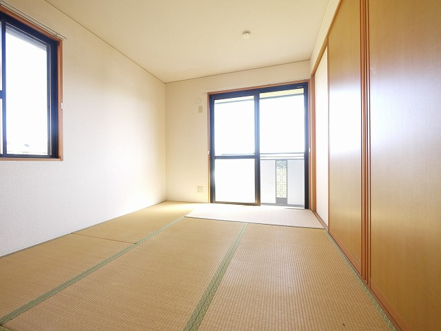 ロイヤルKの和室|和室がひろがる居住スペース
