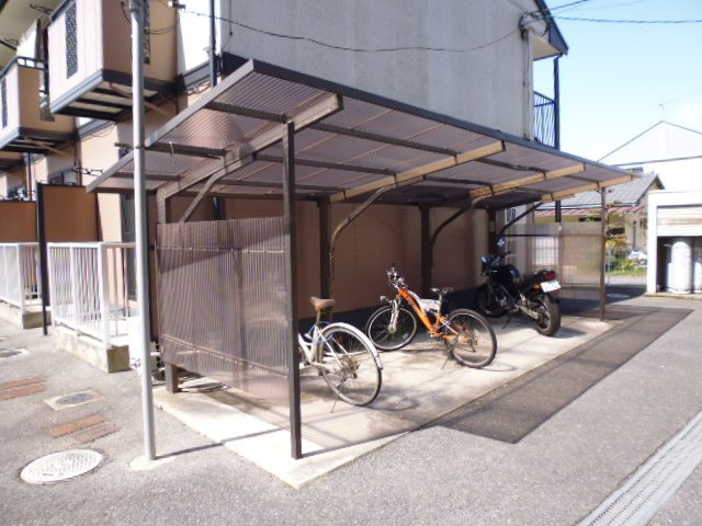 レインボーハイツＢのその他共用部分|駐輪場