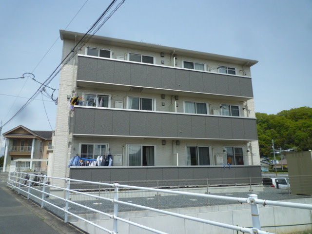 倉敷市福田町福田のアパートの外観