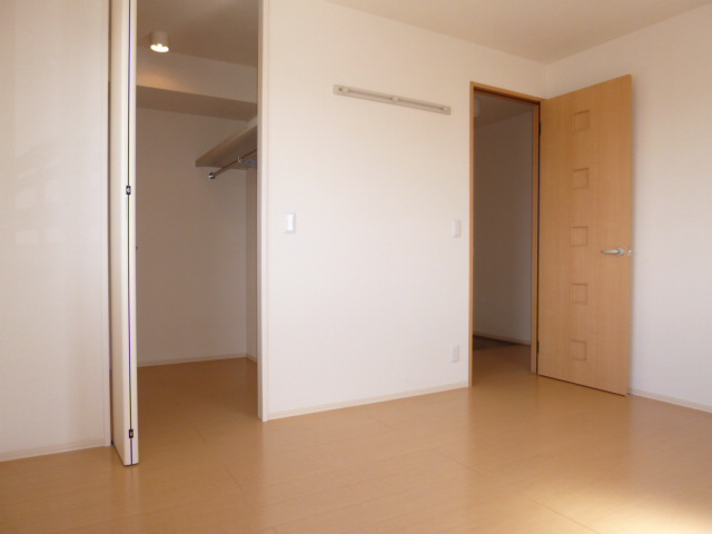 グローリー一文字の寝室|７帖