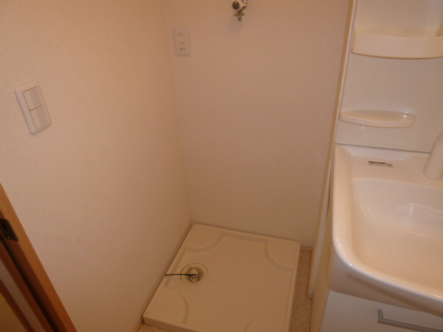 グローリー一文字のその他|洗濯機置き場