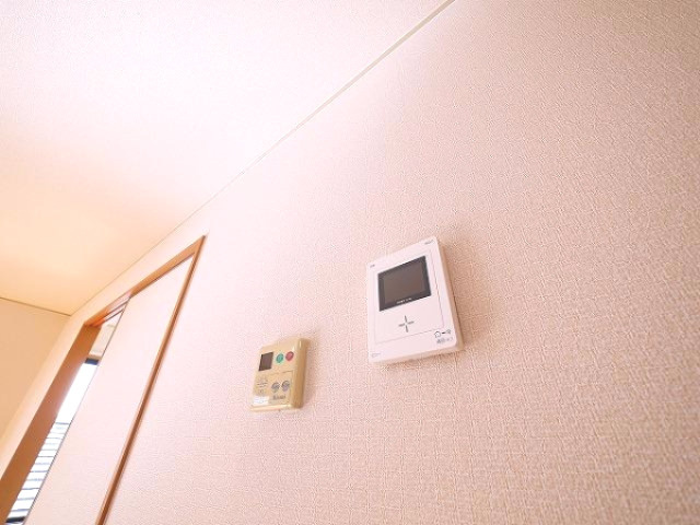 バードヒル　Ａ棟（上之庄）のセキュリティ|人気の高いモニターホンが完備されています