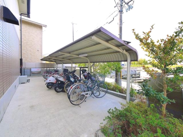 バードヒル　Ａ棟（上之庄）のその他共用部分|自転車置き場