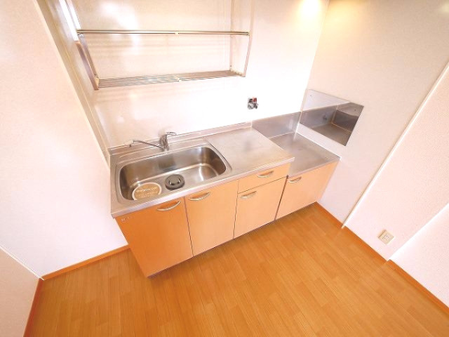 バードヒル　Ａ棟（上之庄）のキッチン|キッチンでお料理をお楽しみください