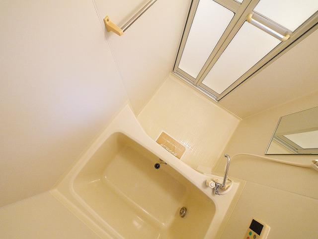 バードヒル　Ａ棟（上之庄）の浴室|落ち着いた空間のお風呂です