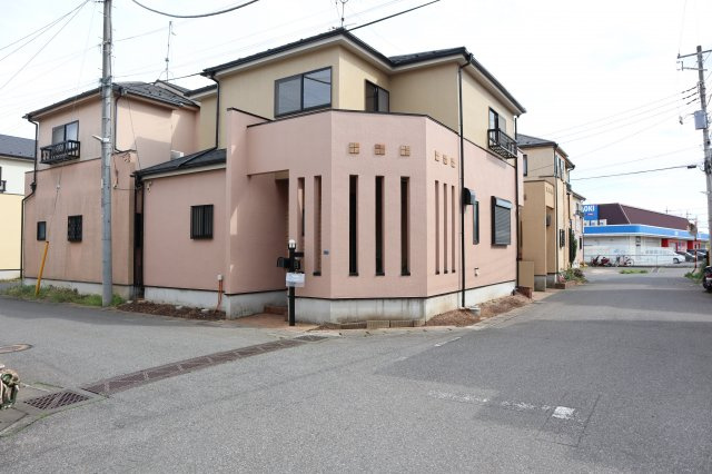 花見川区作新台４丁目　リノベーション住宅　角地　平成１３年建築の外観|花見川区作新台４丁目　リノベーション住宅　平成１３年建築　角地