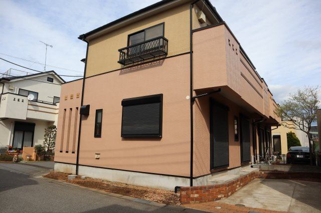 花見川区作新台４丁目　リノベーション住宅　角地　平成１３年建築の外観