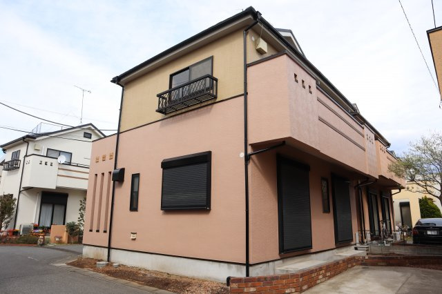 花見川区作新台４丁目　リノベーション住宅　角地　平成１３年建築の外観