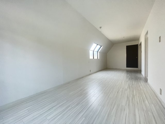 ワコーレ篠原中町の居間・リビング