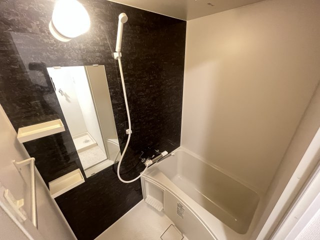 ワコーレ篠原中町の浴室