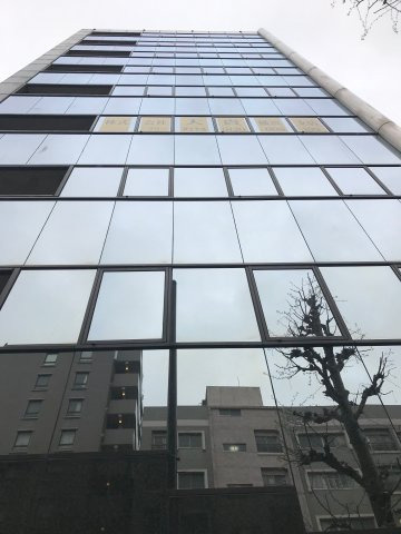 リラックスビルの外観