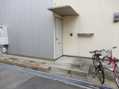 【玄関】 | 寿町ユニキューブ