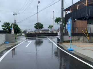 【前面道路含む現地写真】