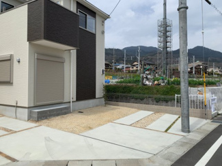 【駐車場】