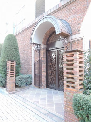 【エントランス】 | プラウド横濱関内 | 横浜市営地下鉄ブルーライン「関内」駅徒歩2分、JR京浜東北線・根岸線「関内」駅徒歩4分！
