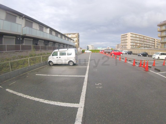 【駐車場】 | シャーメゾン宝塚中山寺セントリビエ