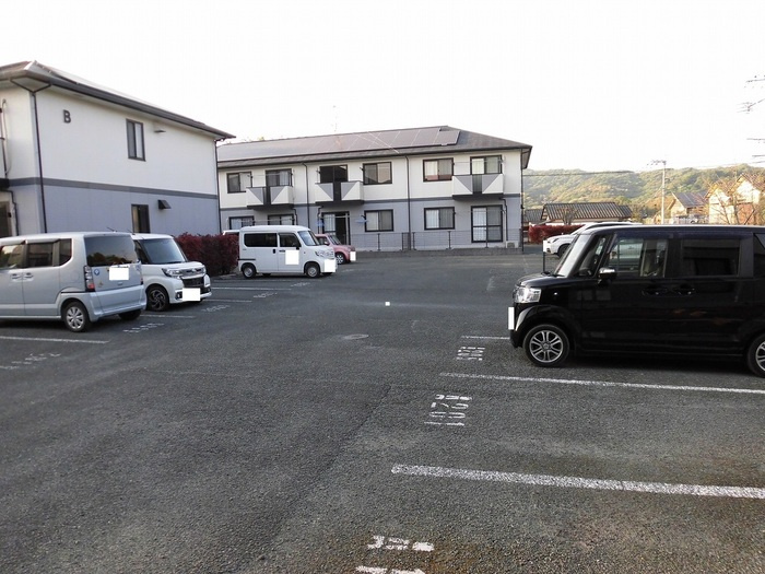 ミキハウス　Ａ棟の駐車場