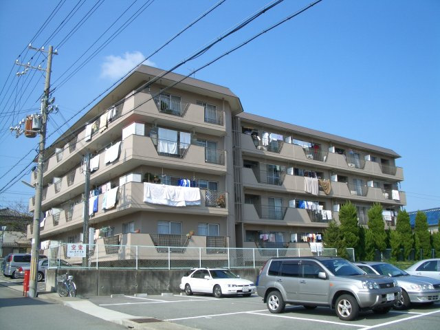 ロイヤルコーポ吉田の外観