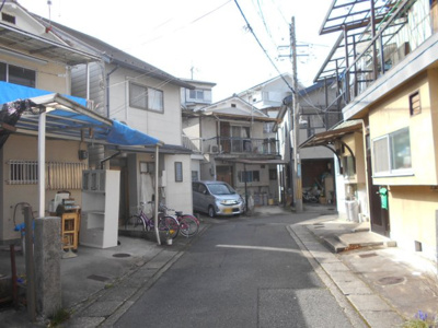 【前面道路含む現地写真】 | 東つつじヶ丘曙台三丁目一戸建 | 間口5.2ｍ
