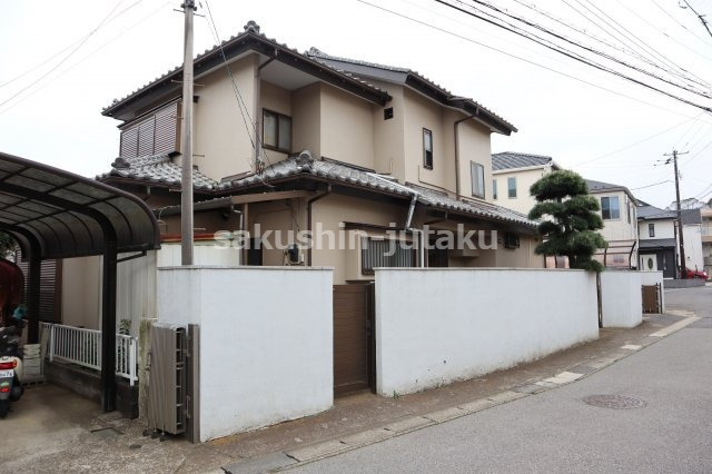 八千代市高津　大型中古戸建　土地９１坪付きの外観
