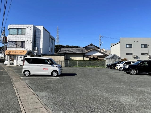 浜松市中央区上島７丁目の事務所の駐車場