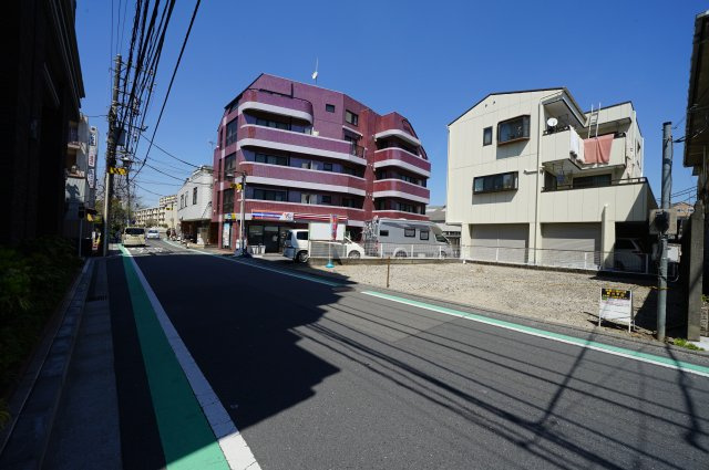 保土ヶ谷区上星川３丁目　全２棟新築戸建て【成約】の前面道路含む現地写真
