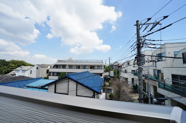 保土ヶ谷区西久保町全２棟　新築戸建【成約】の展望