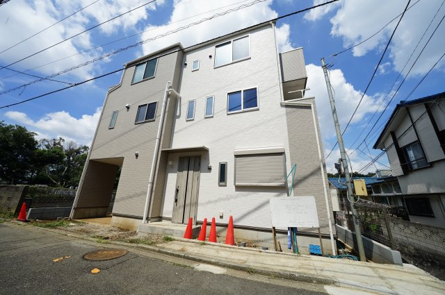 保土ヶ谷区西久保町全２棟　新築戸建【成約】の外観