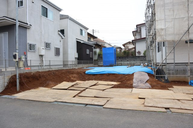 八千代市勝田台５丁目　売地　更地　建築条件なし　整形地　前面６ｍ公道の外観|八千代市勝田台５丁目　売地　建築条件なし　更地につき即建築出来ます。前面６ｍ公道につき駐車も楽々　第一種低層住居専用地域　