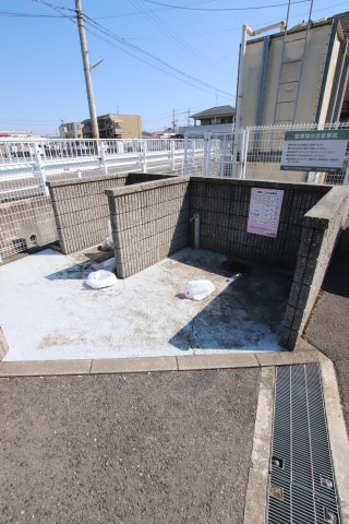 【その他共用部分】 | メゾン・エスポワール | 敷地内ゴミ捨場