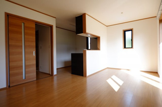 【居間・リビング】 | 美樹（ビジュ）B棟