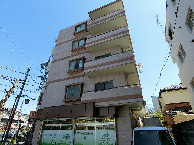昭島市松原町２丁目の賃貸マンションの外観