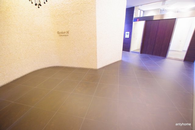 レジュールアッシュ大阪城北　仲介手数料無料のロビー