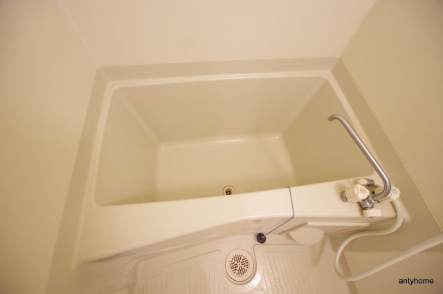 レジュールアッシュ大阪城北　仲介手数料無料の浴室